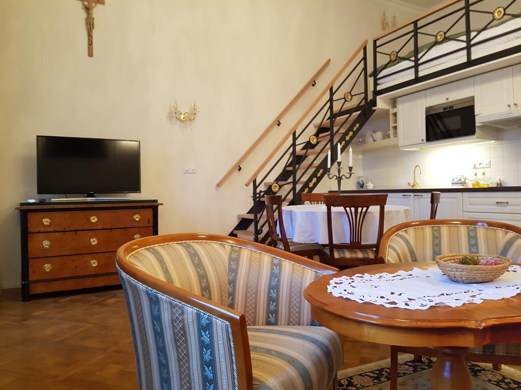 Charles Apartment Prague Exterior photo