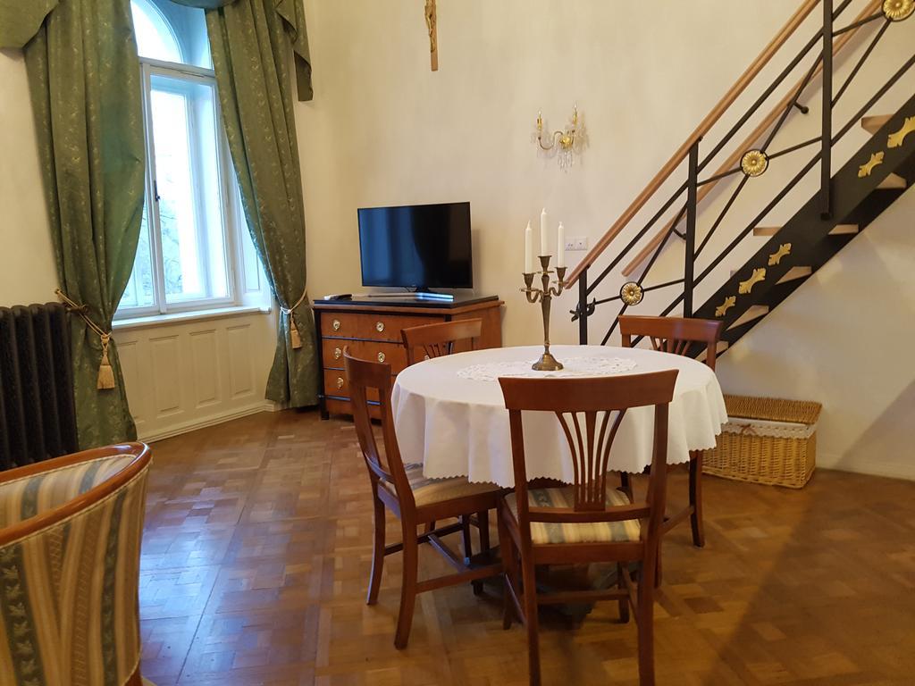 Charles Apartment Prague Exterior photo